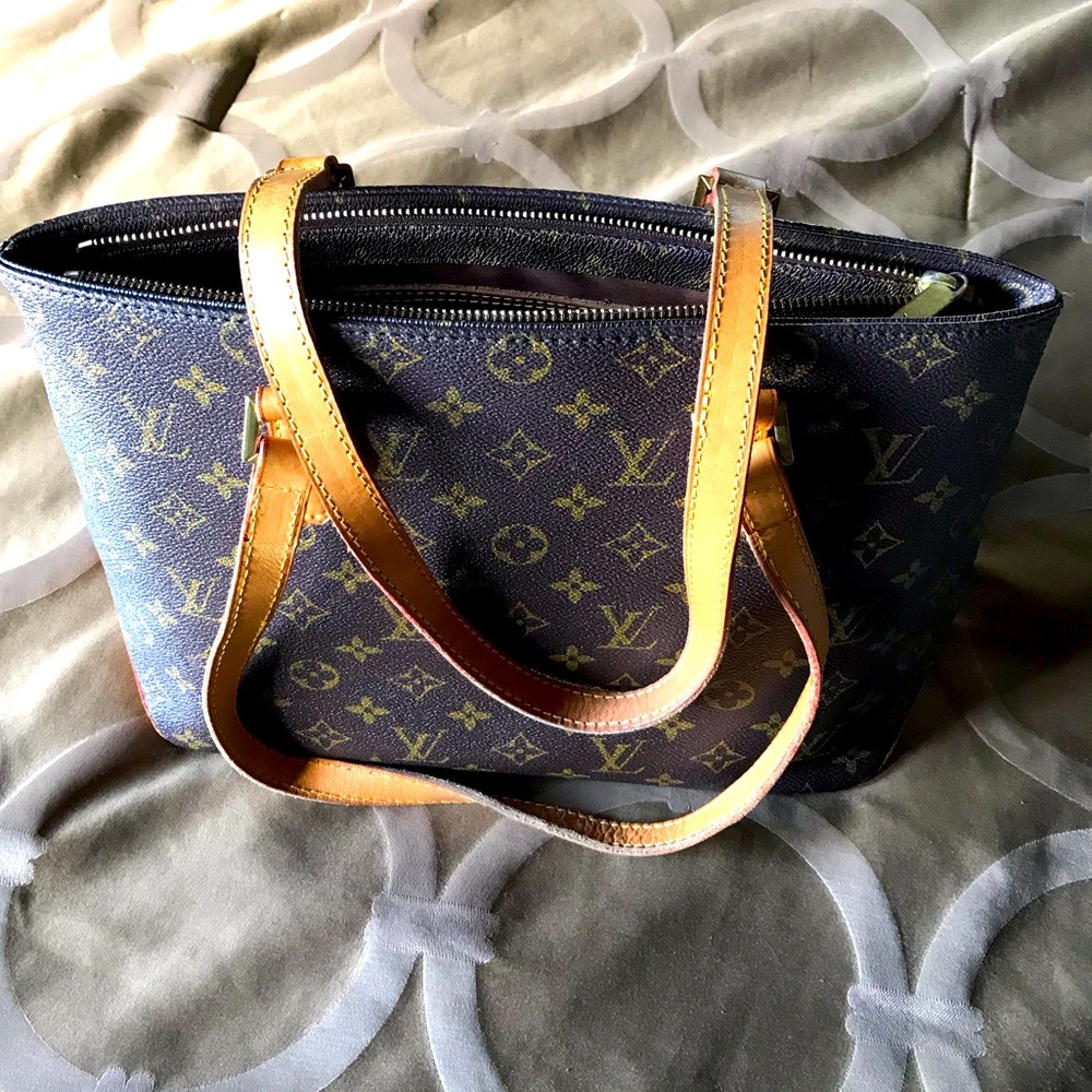 Louis Vuitton Tote bag